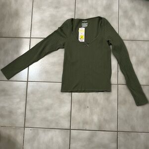 Ribbed Long-Sleeve Olive Green
